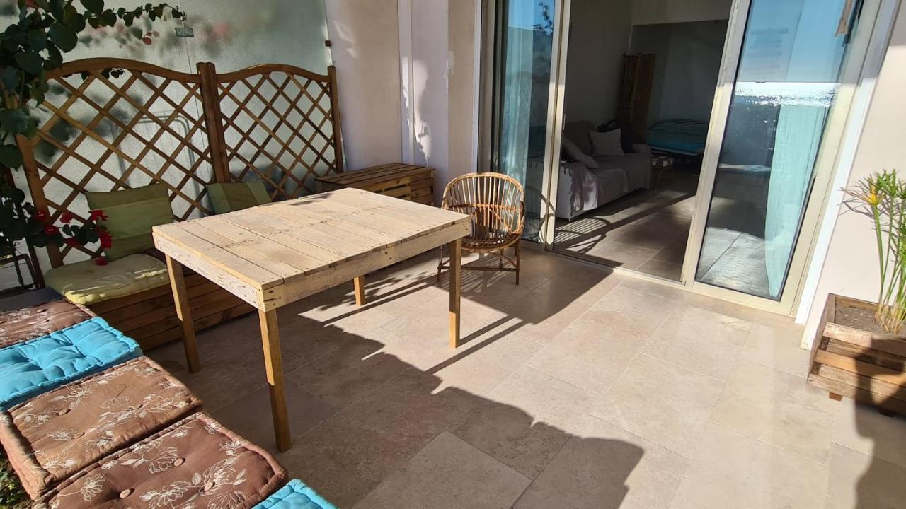Ti Caz Kreol - Juan Plages Les Pieds Dans L'Eauアパートメント エクステリア 写真